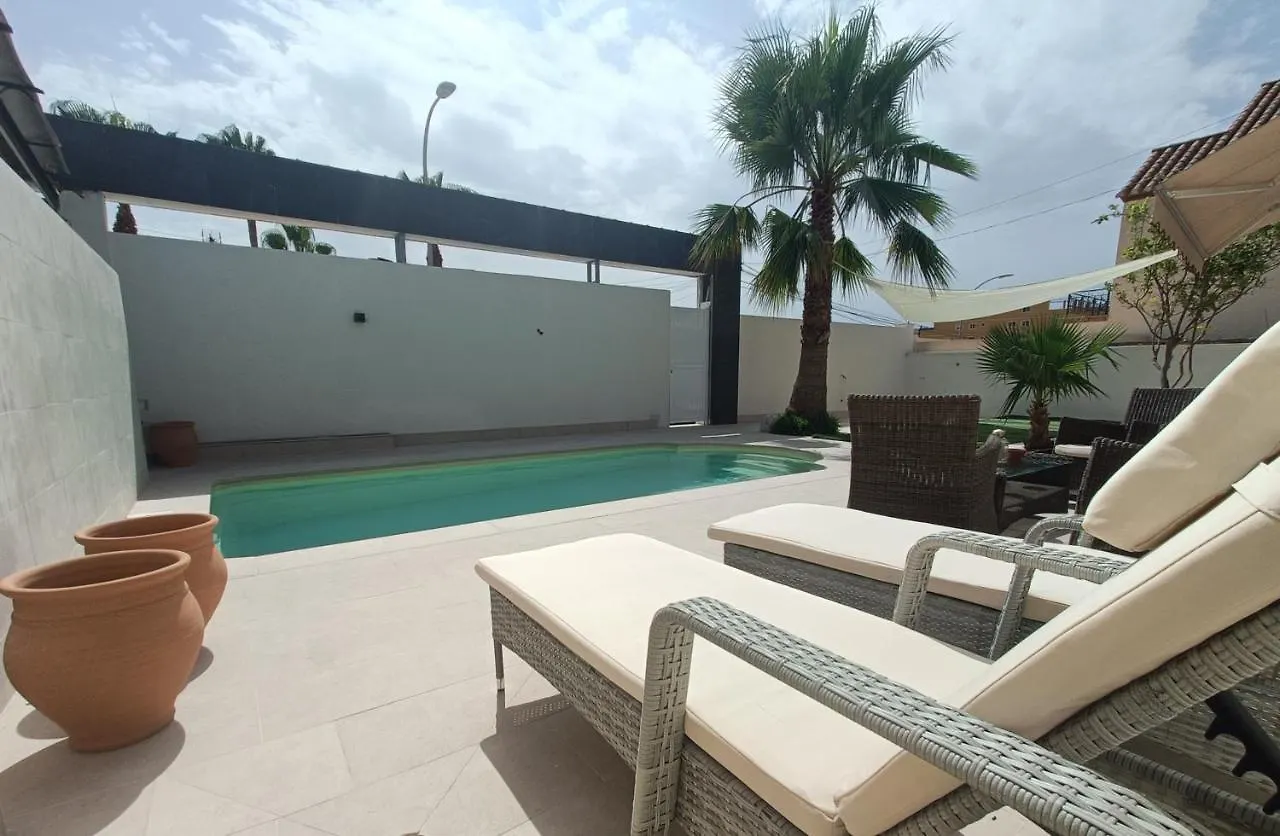 Stunning Villa In Aguadulce, Almeria Private Pool 400 Sqm Area 800M Beach Aguadulce